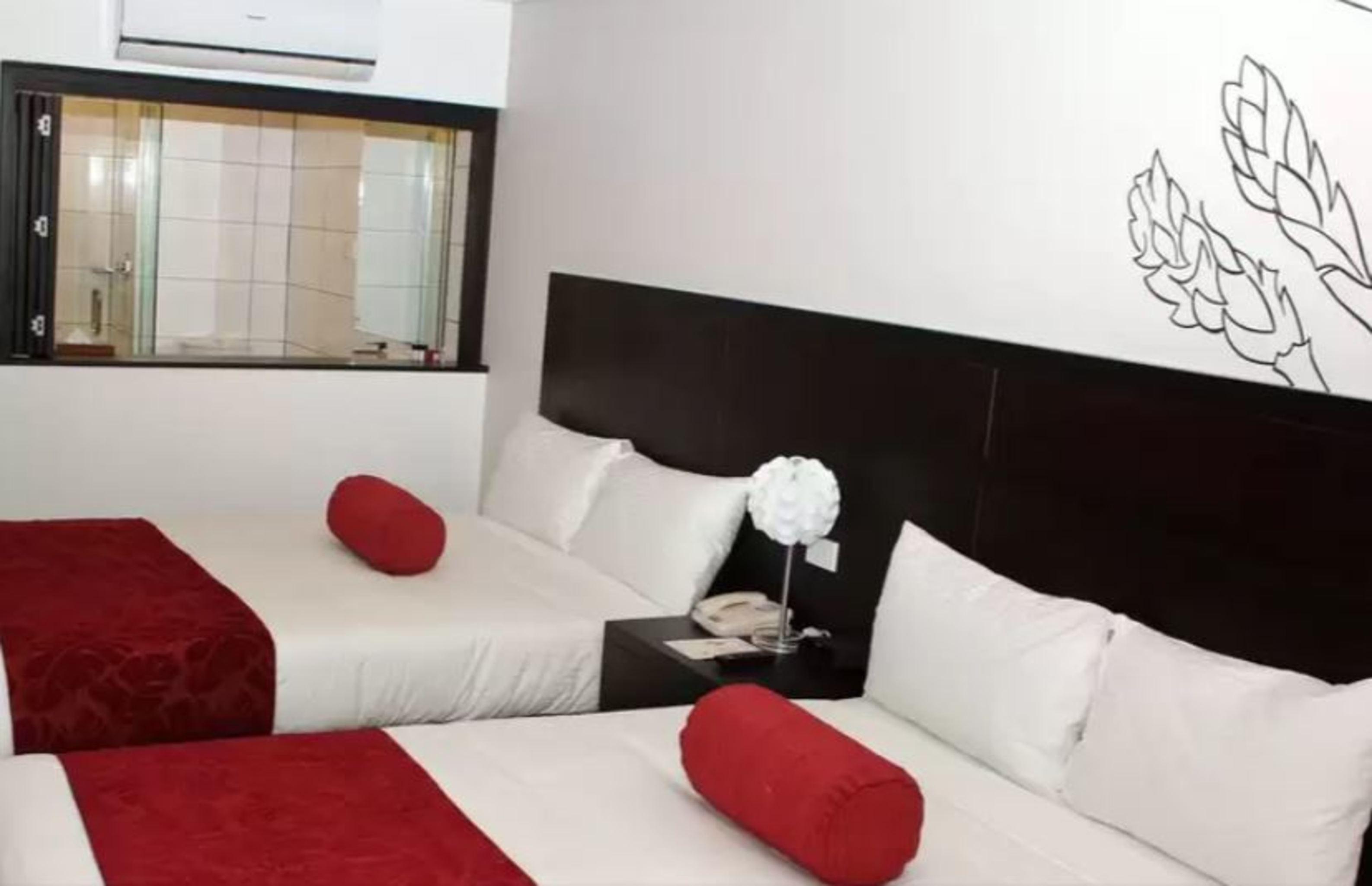 Tanoa Waterfront Hotel Лаутока Экстерьер фото