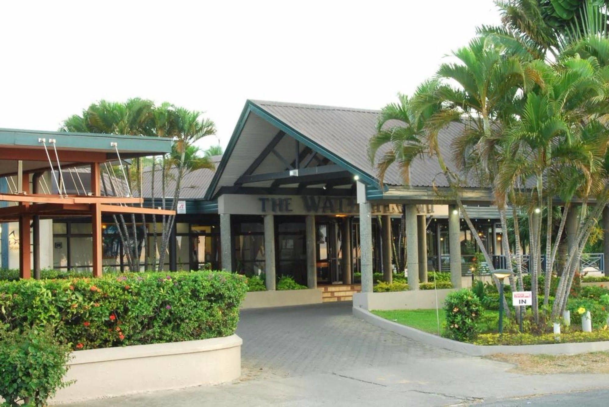 Tanoa Waterfront Hotel Лаутока Экстерьер фото